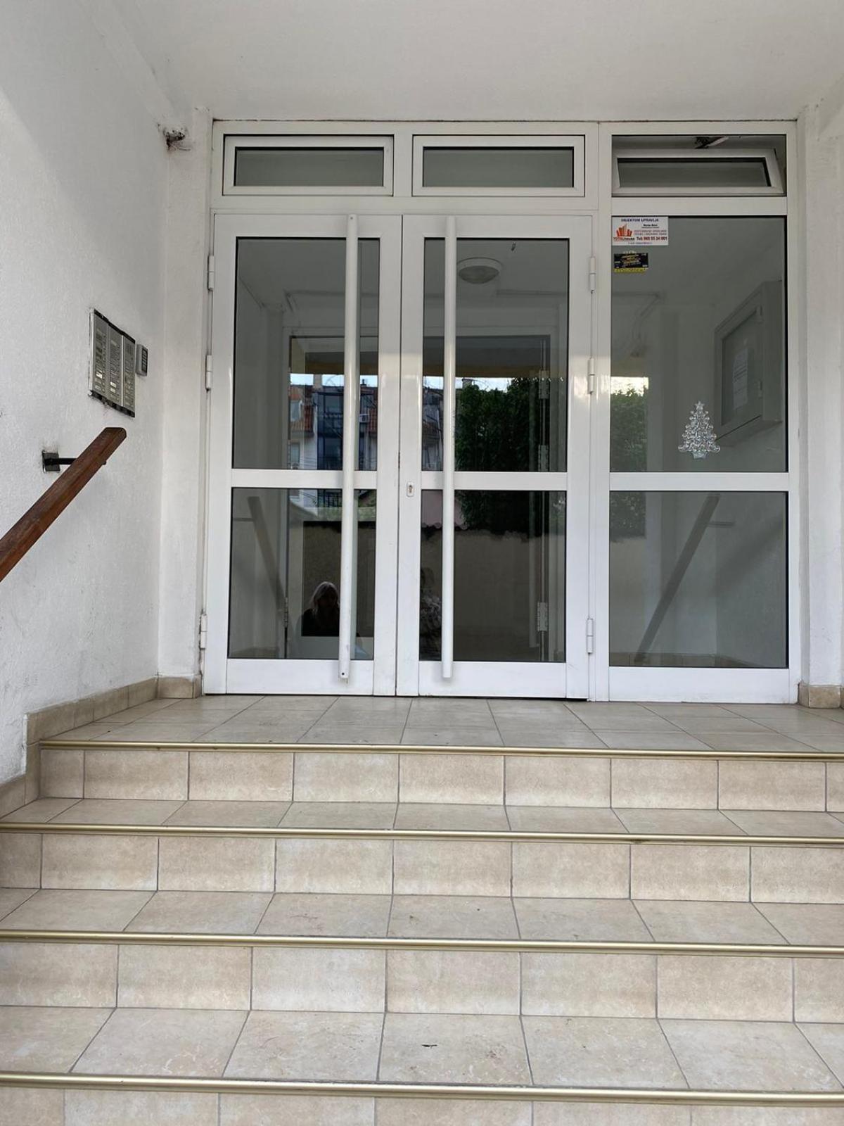 Apartman Riva Kraljevo Exteriör bild